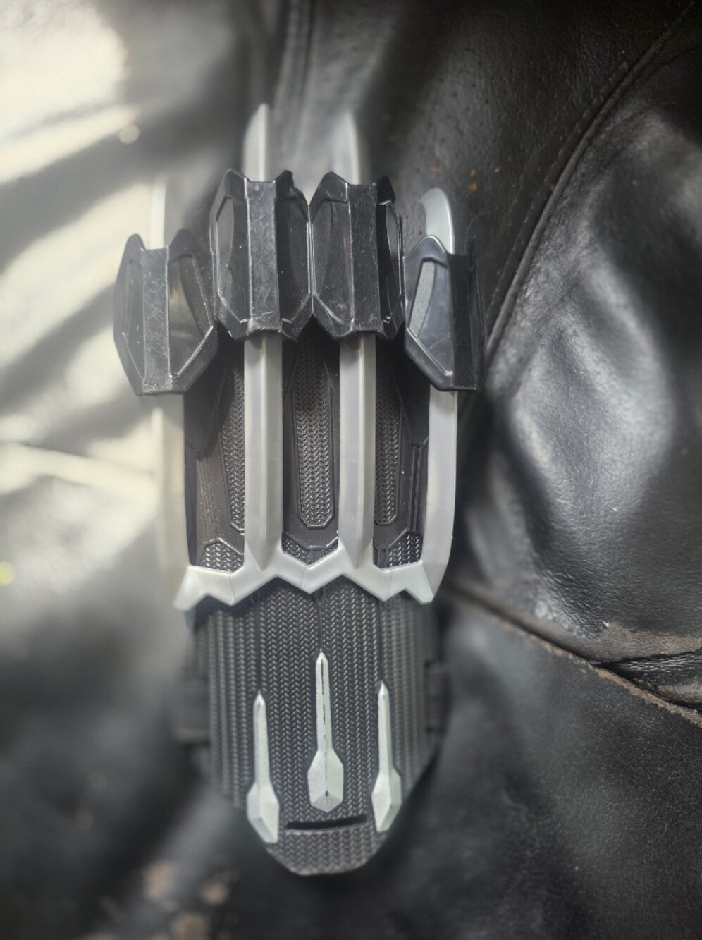 Marvel Black Panther Claw Gauntlet Hasbro 2019 Costume Role Play Glove